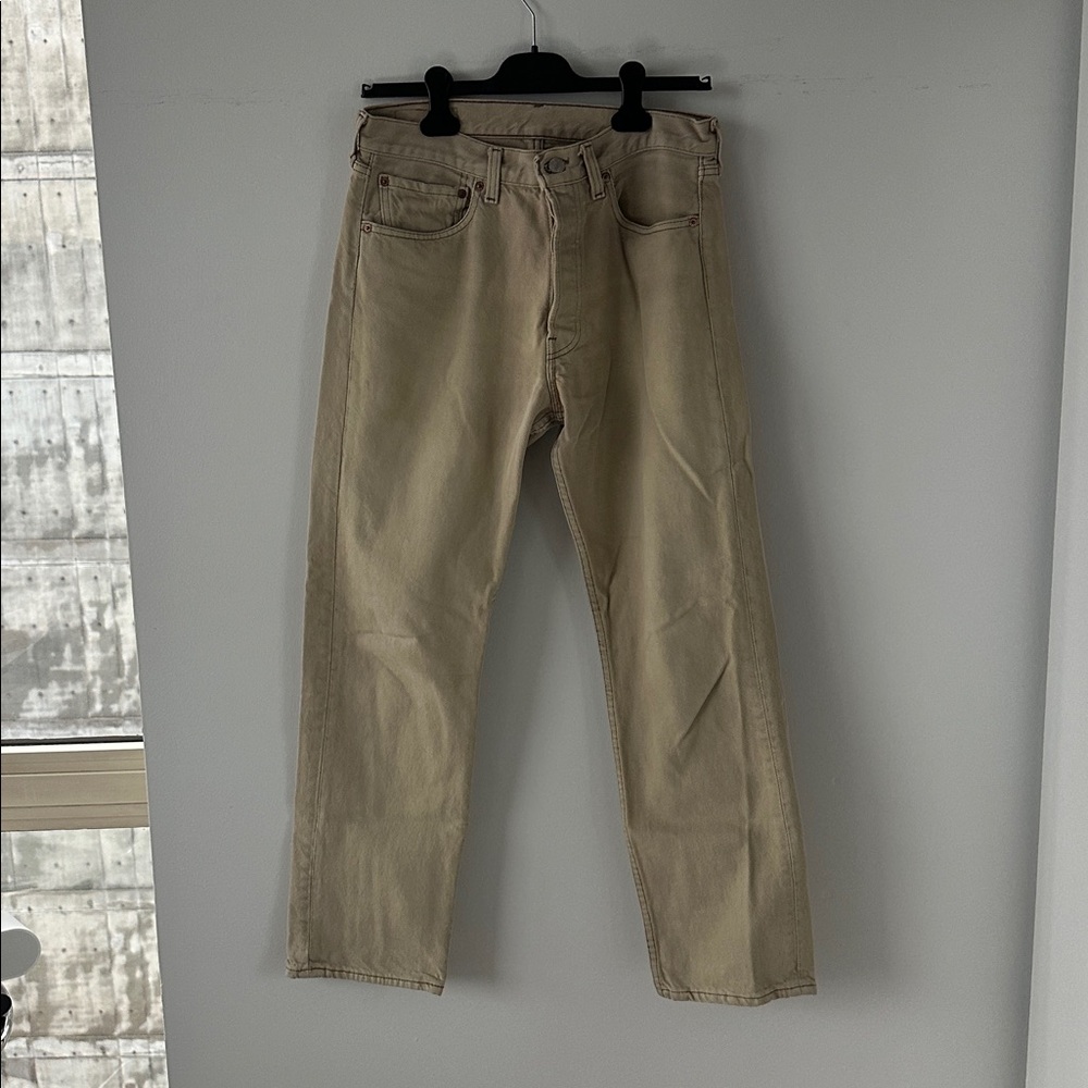 Levi’s Straight-Leg Jeans